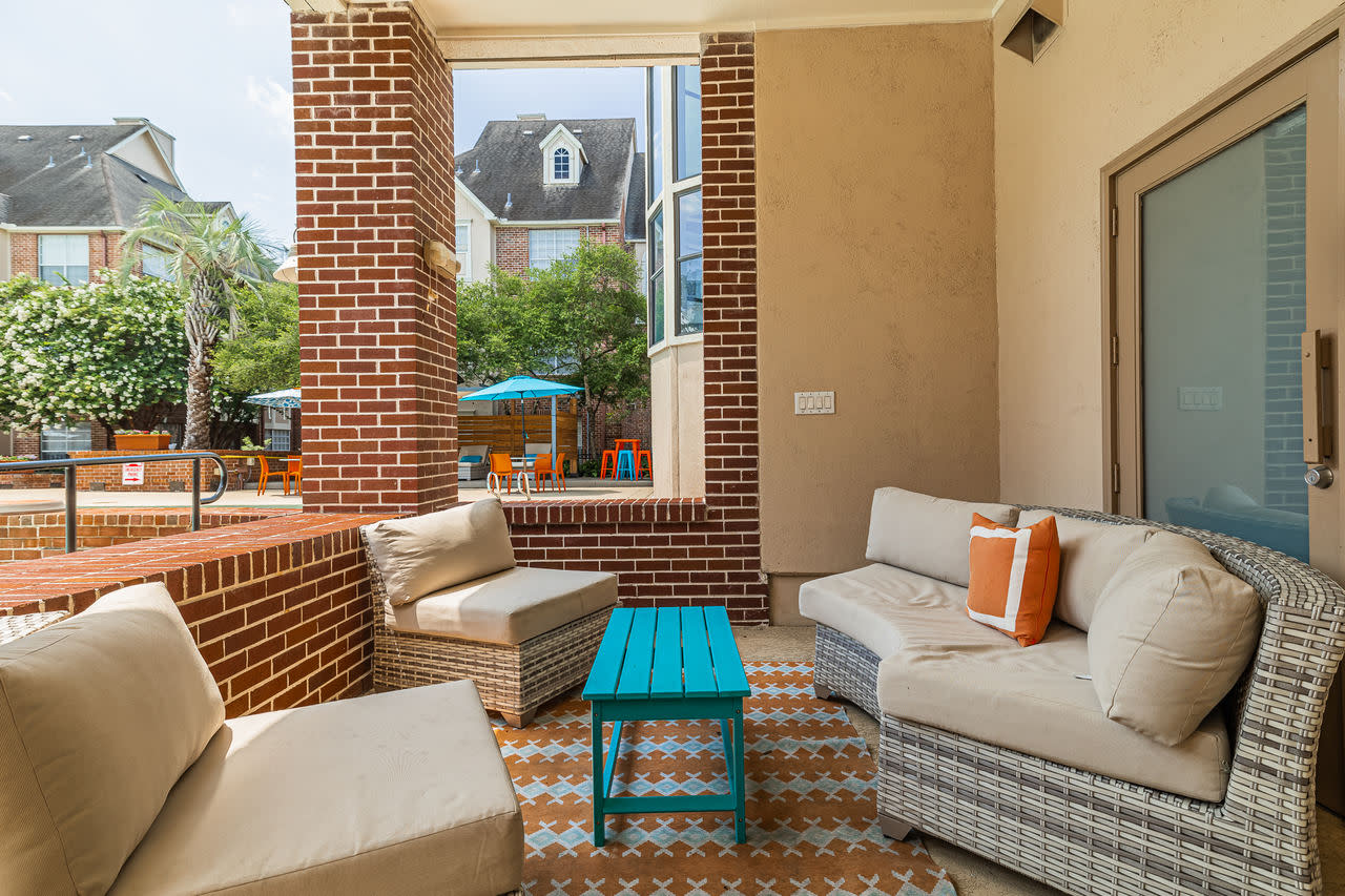 The Village at Bellaire Apartments Image 36