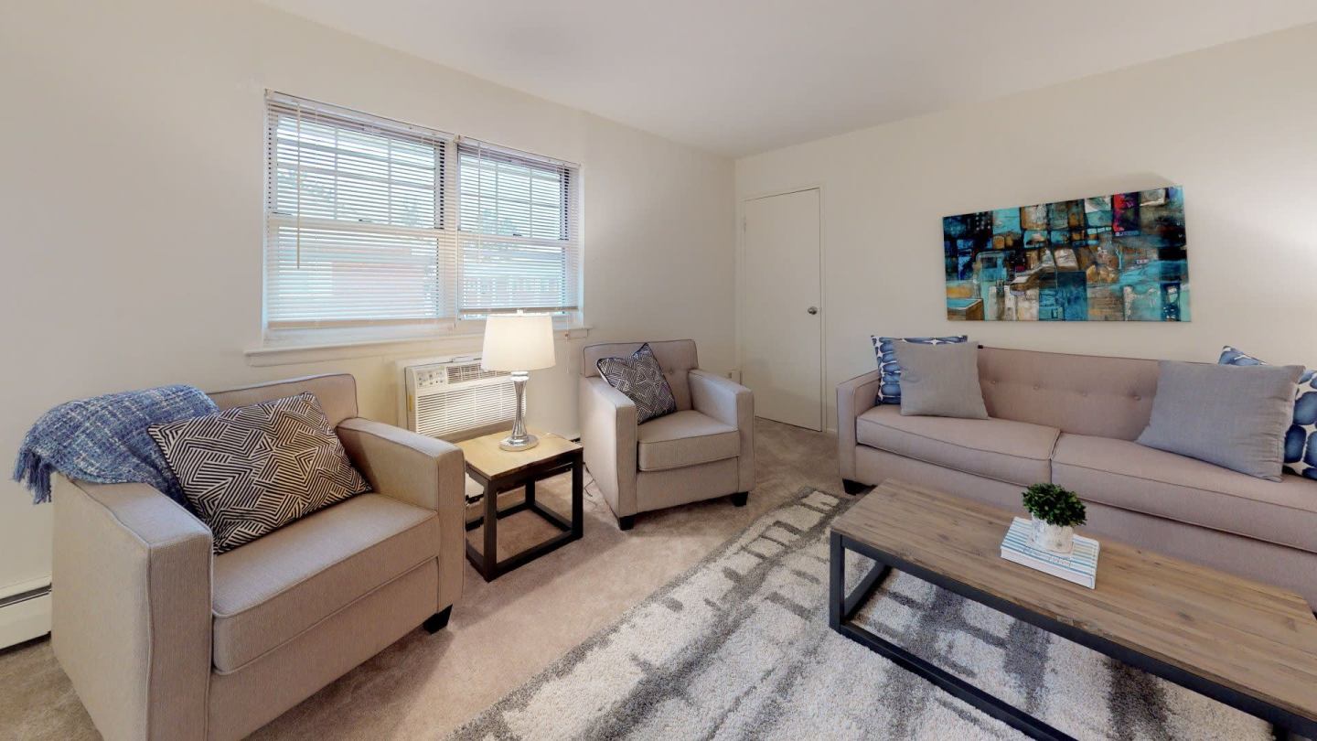 Whitehall Apartments Image 6