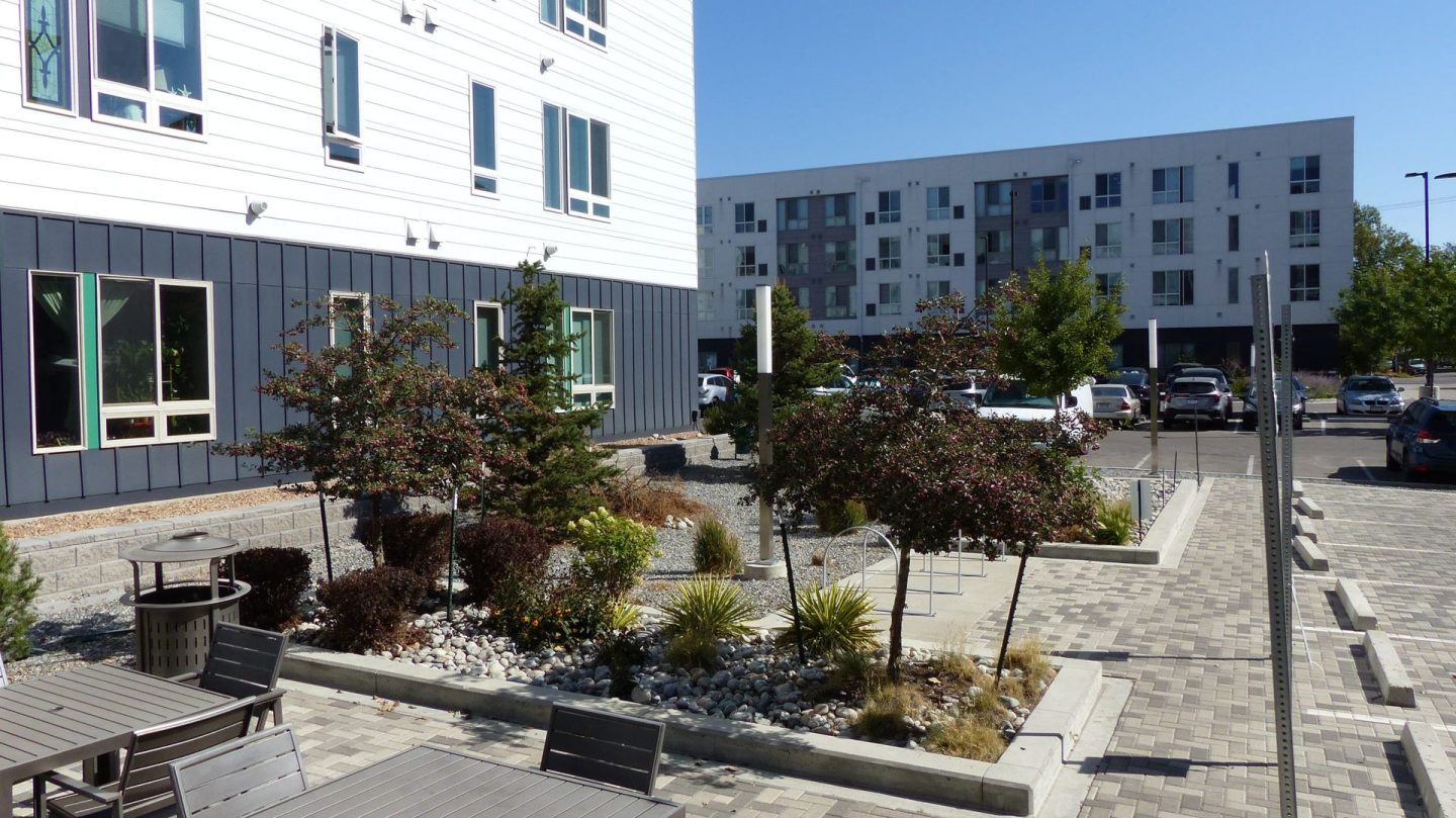 Atlantis Apartments Image 1