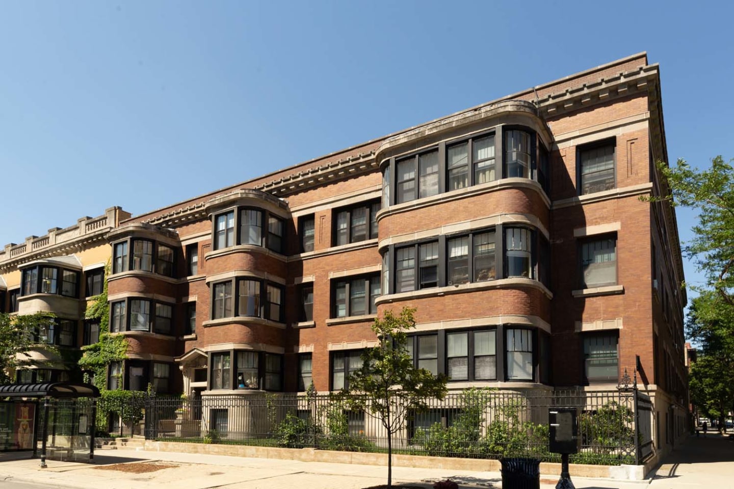 5300-5308 S. Hyde Park Boulevard Image 7