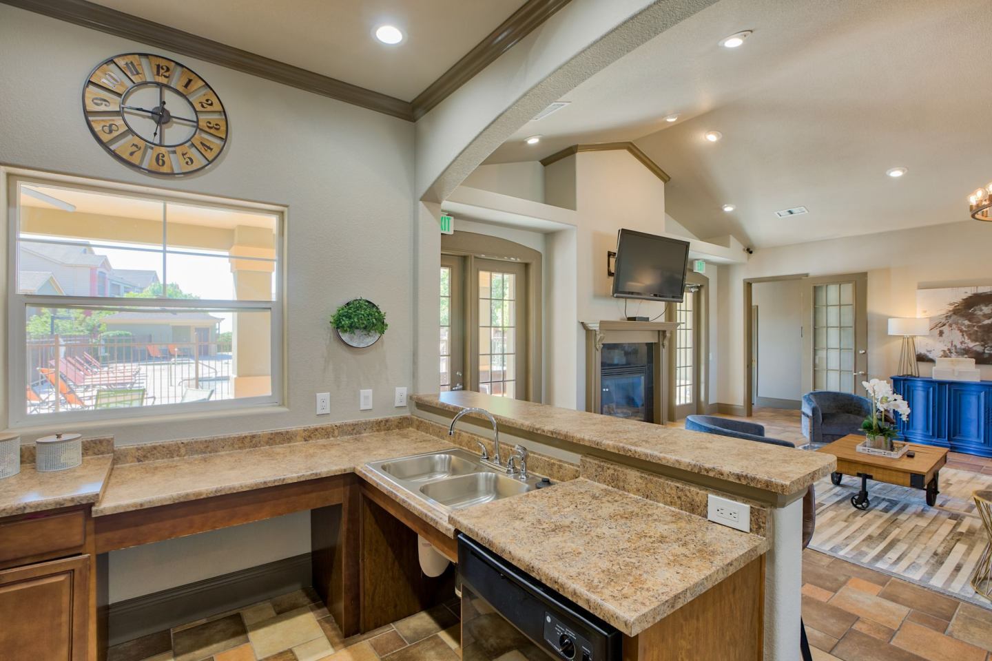Villas at Park West I Image 34