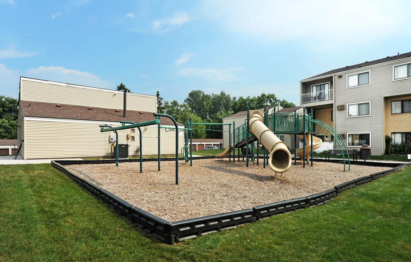 Village Green - Senior and Affordable Housing Image 4