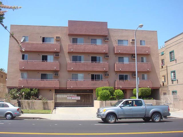 1325 S. Hoover St Image 1
