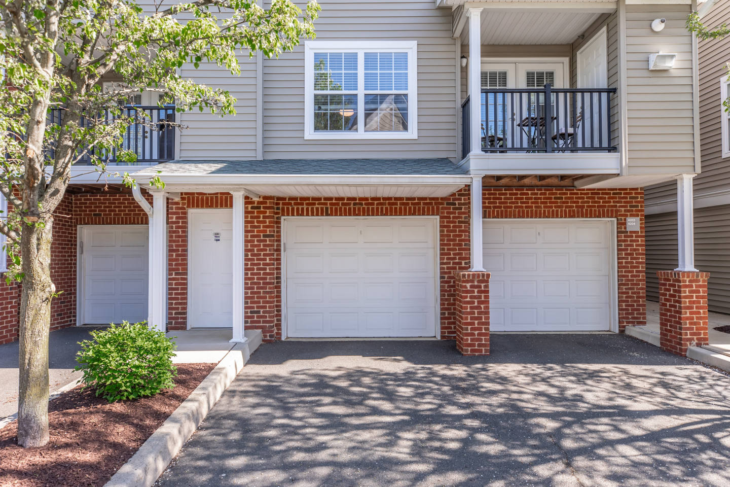 Huntington Townhomes Image 32