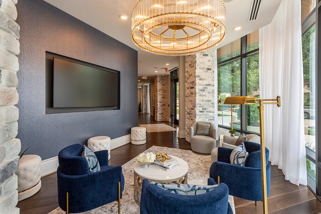 Pearl Rosemont Image 16