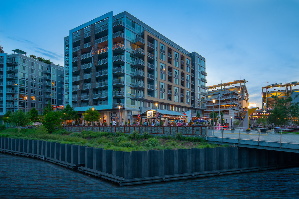 Dock 79 Image 22