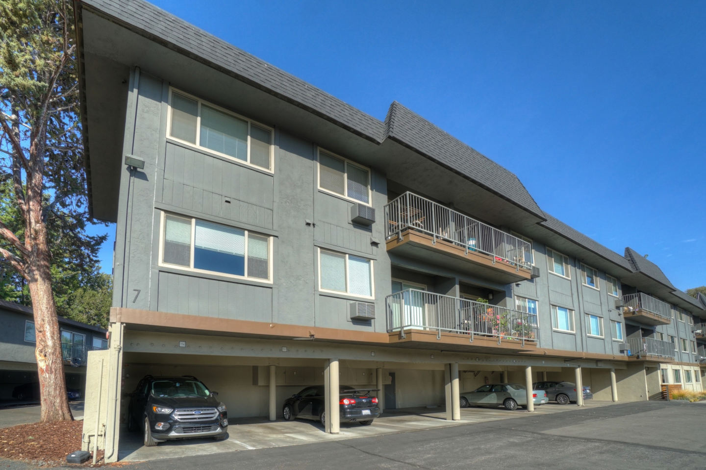 Highland Gardens Image 29