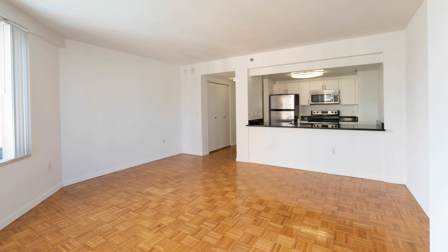 Portside Towers Image 42