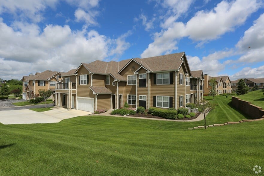 The Manor Homes Of Fox Crest Image 4
