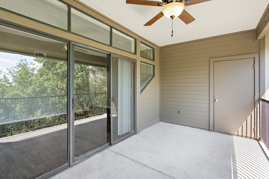 Waters Edge Apartment Homes Image 12