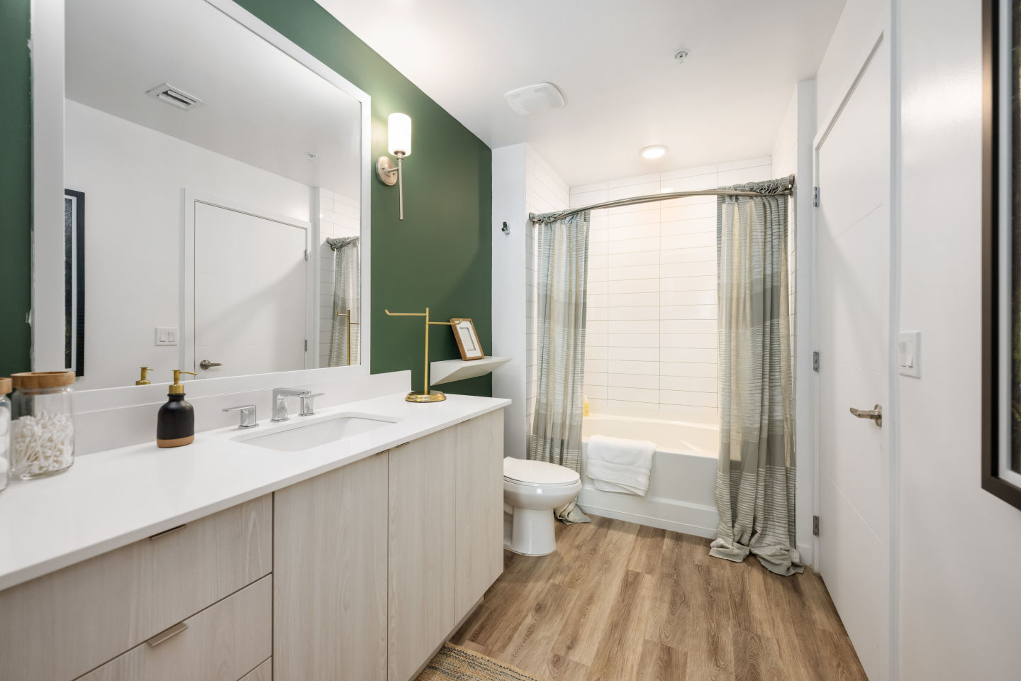 10X Living at Fort Lauderdale Image 38