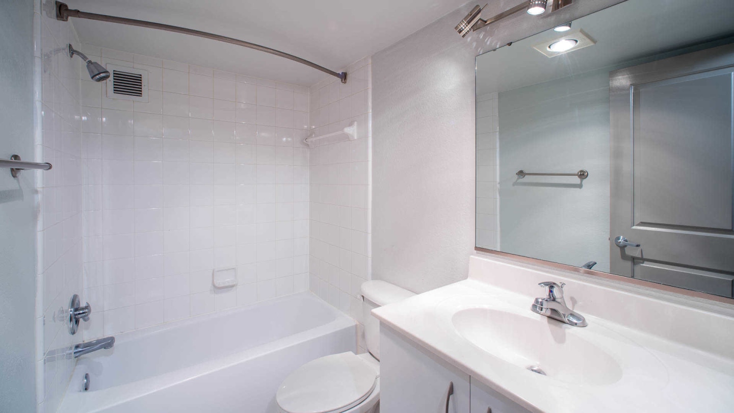 The Flats at Dupont Circle Image 19