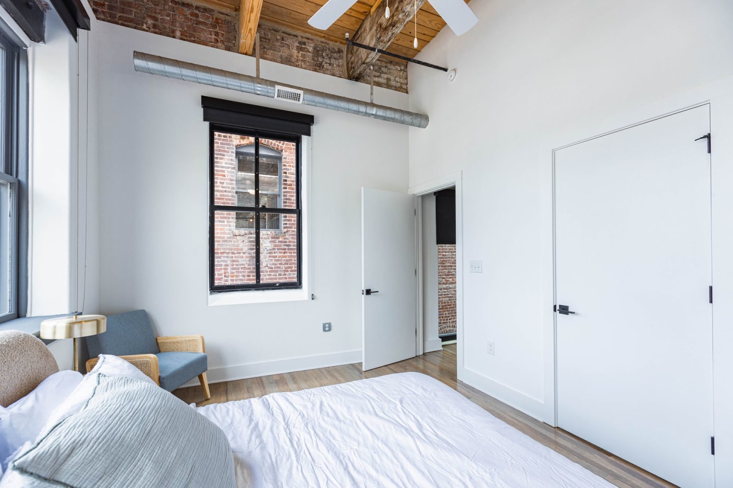 Lofts at Abrams Fixtures Image 13