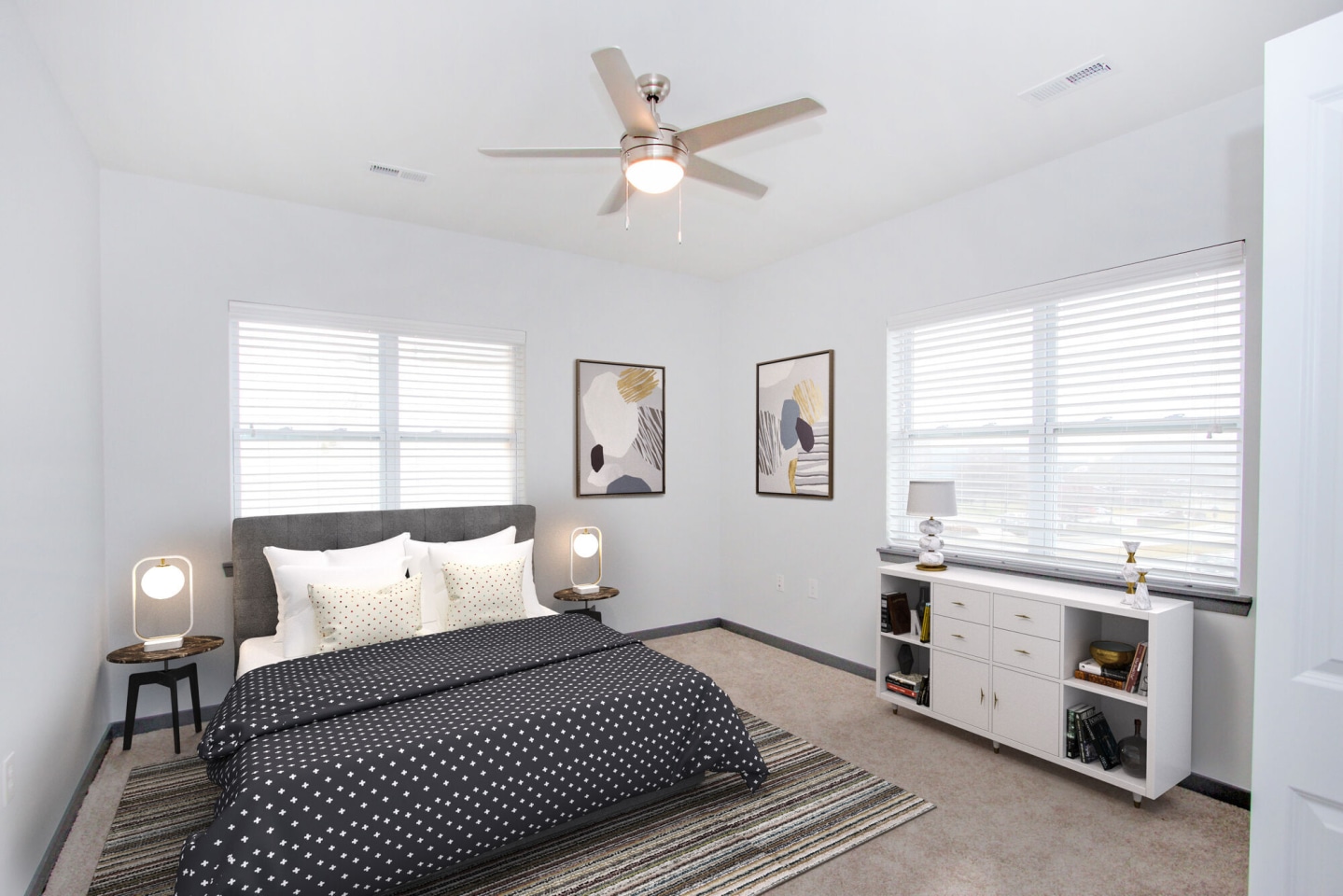 Wilshaw Apartments Image 12