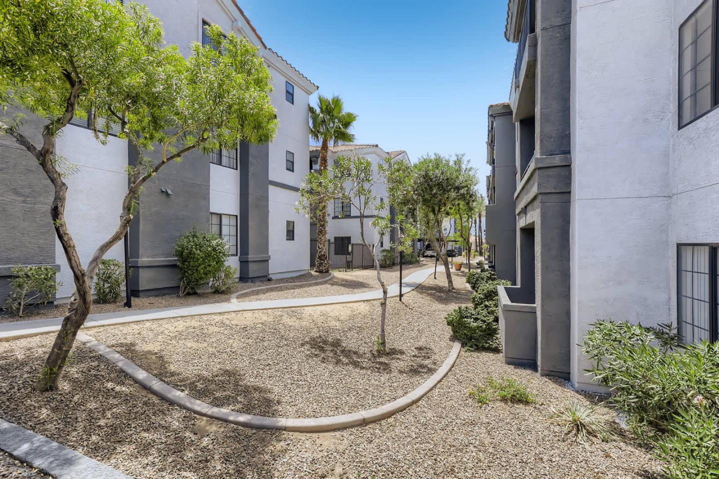 Mandarina Apartment Homes Image 80
