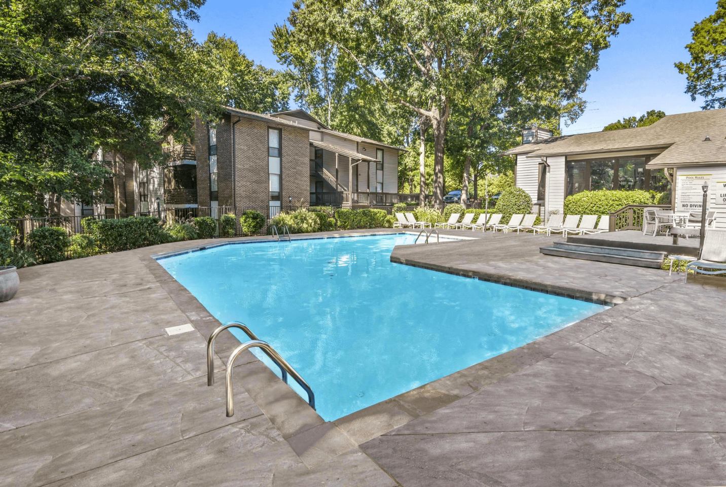 Affordable Housing - Madison Southpark Apartment Homes Image 8
