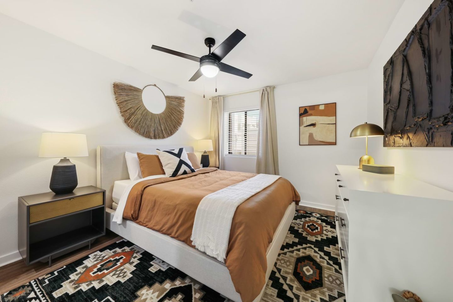 Cortland Scottsdale Mountain Image 8