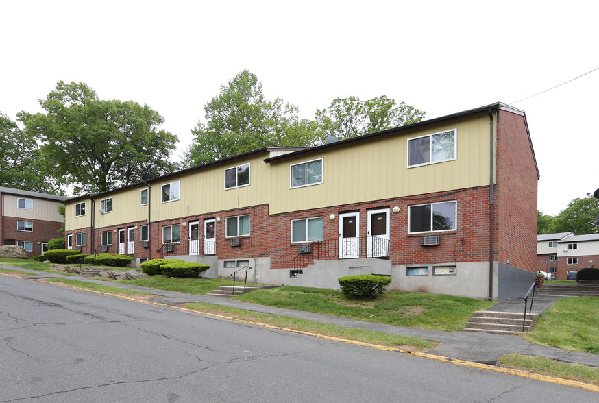 Woodbury Apartments Image 3