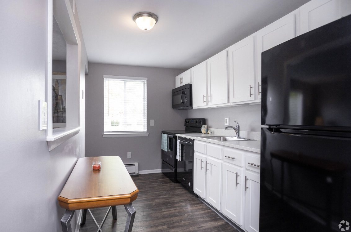 Highview Manor Apartments Image 19