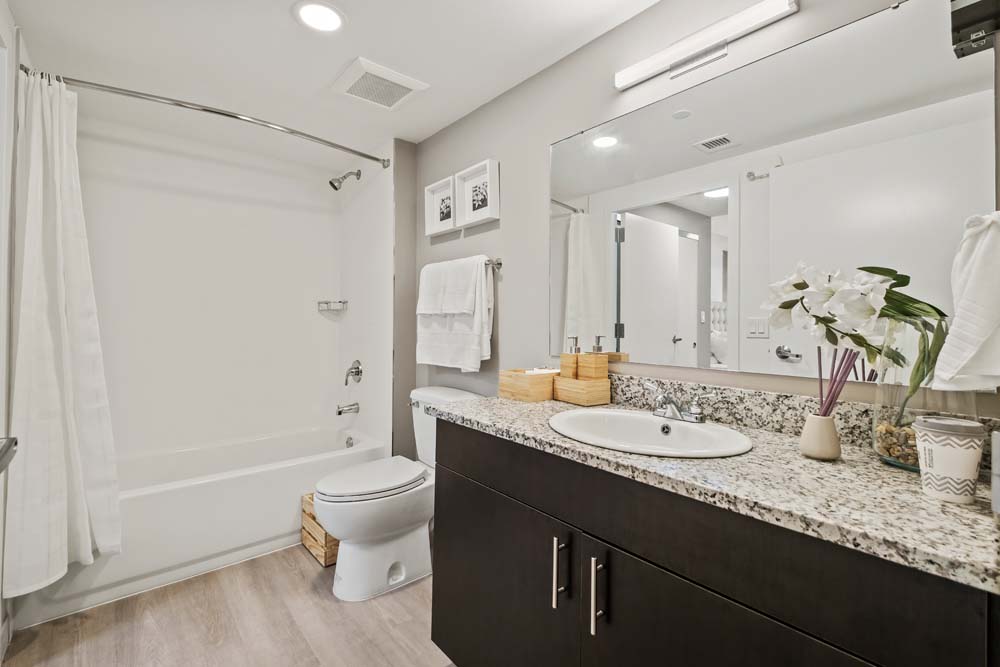 Oak Enclave Image 28