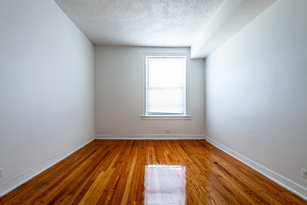 7800 S Jeffery Blvd Image 2