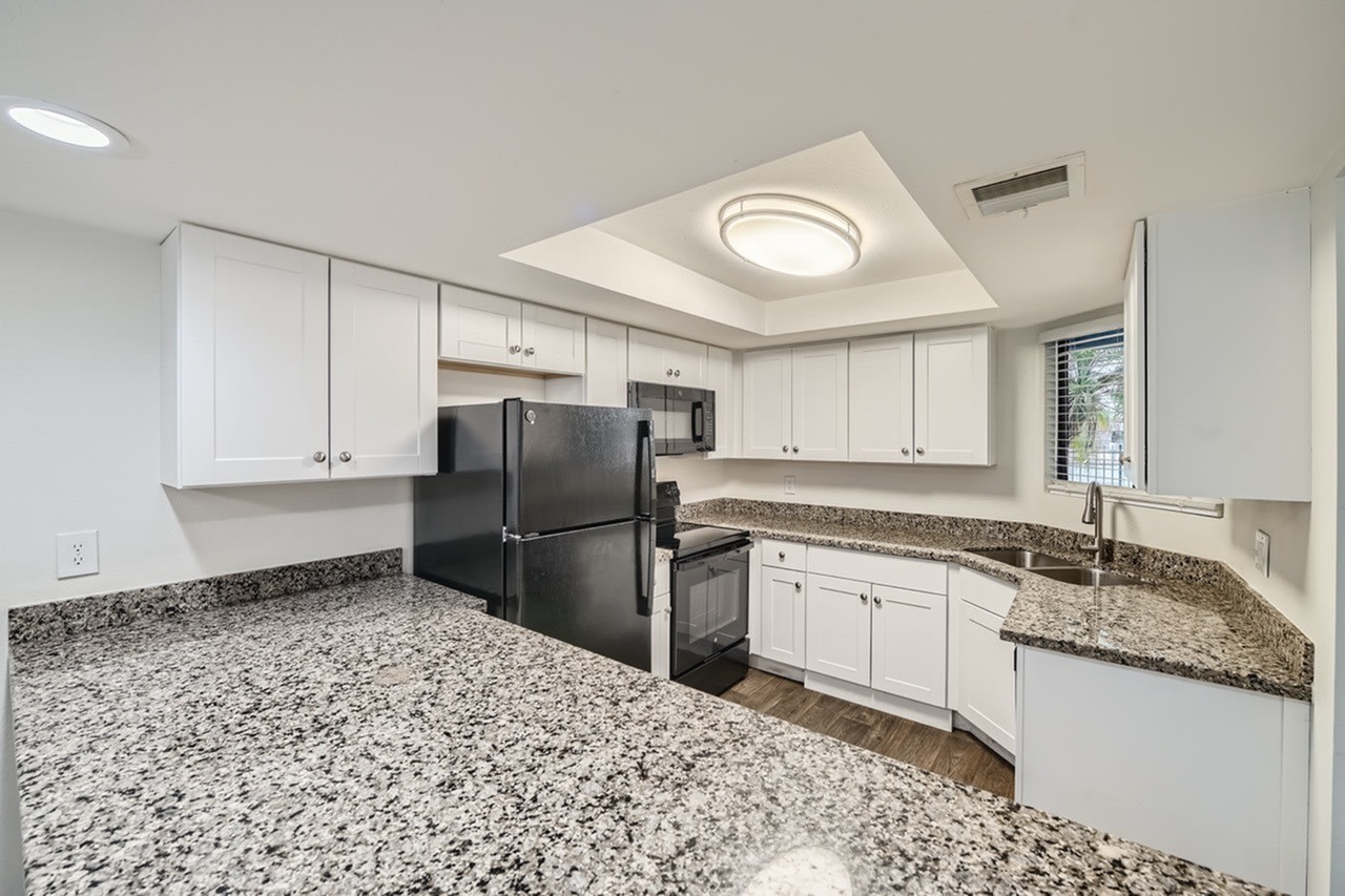 Rise Desert Cove Image 11