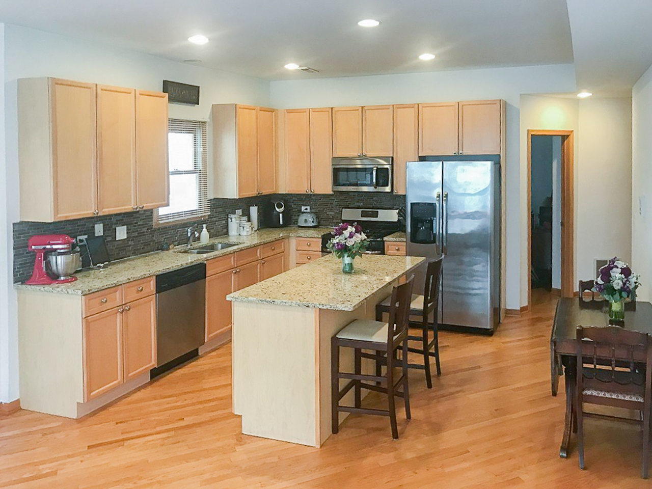 2715 North Wayne Ave. Apt. Image 6