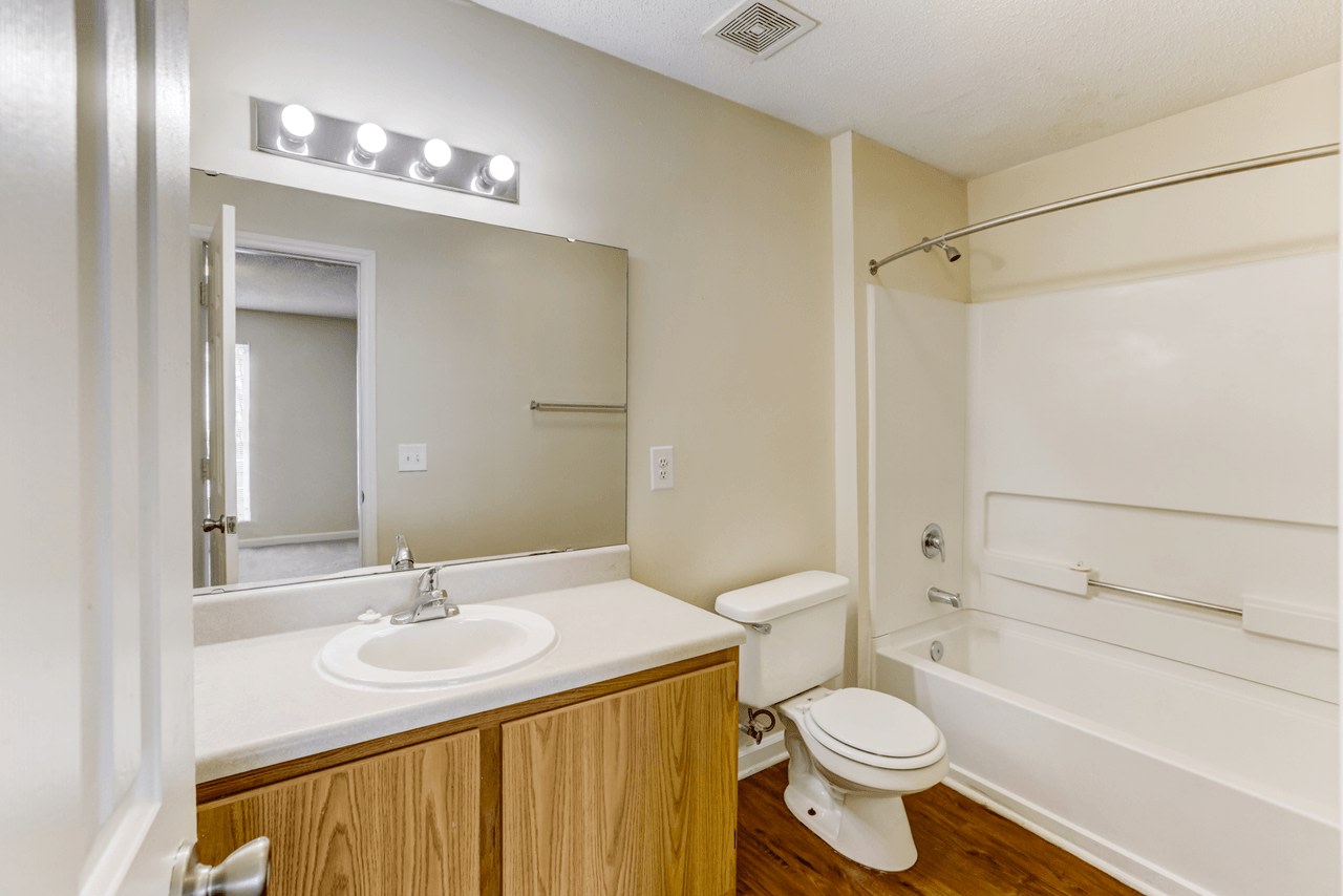 Forest Glen Image 33