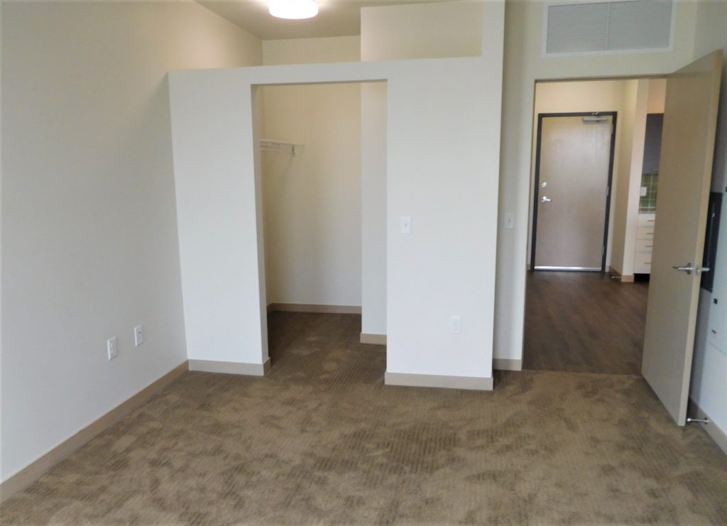 2500 Rimrock Image 17