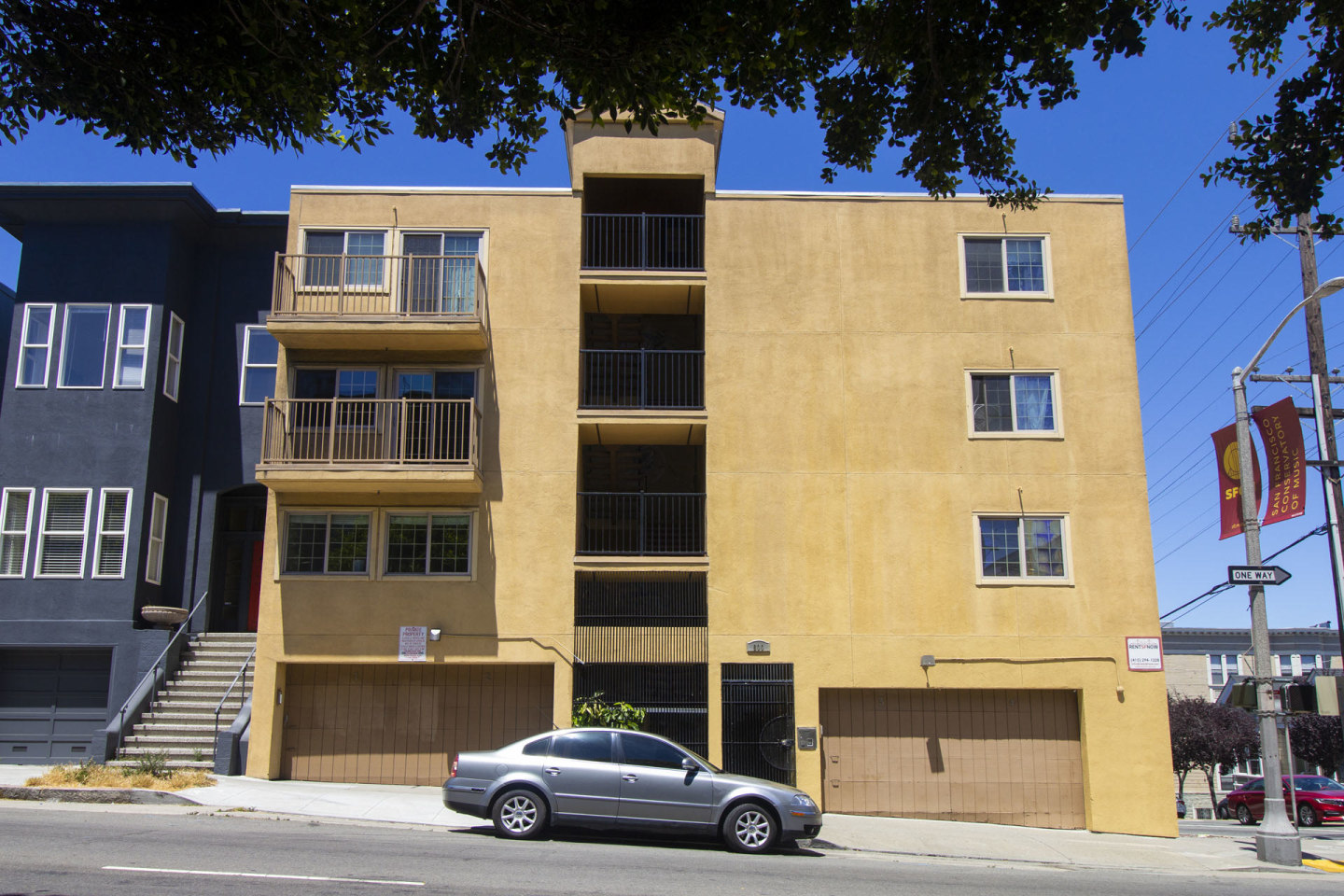600 Oak Image 24