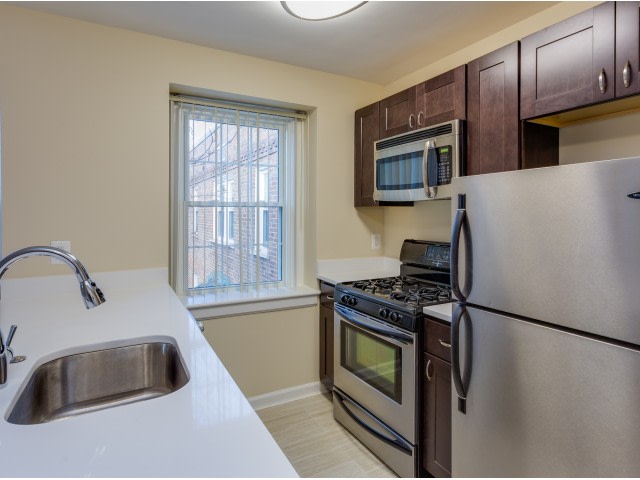 Harvard Village Image 64