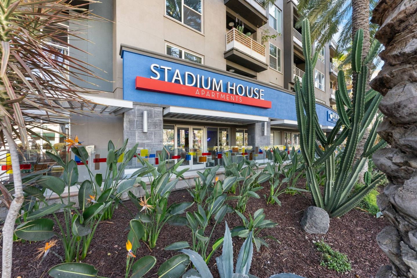 Stadium House Apartments Image 1