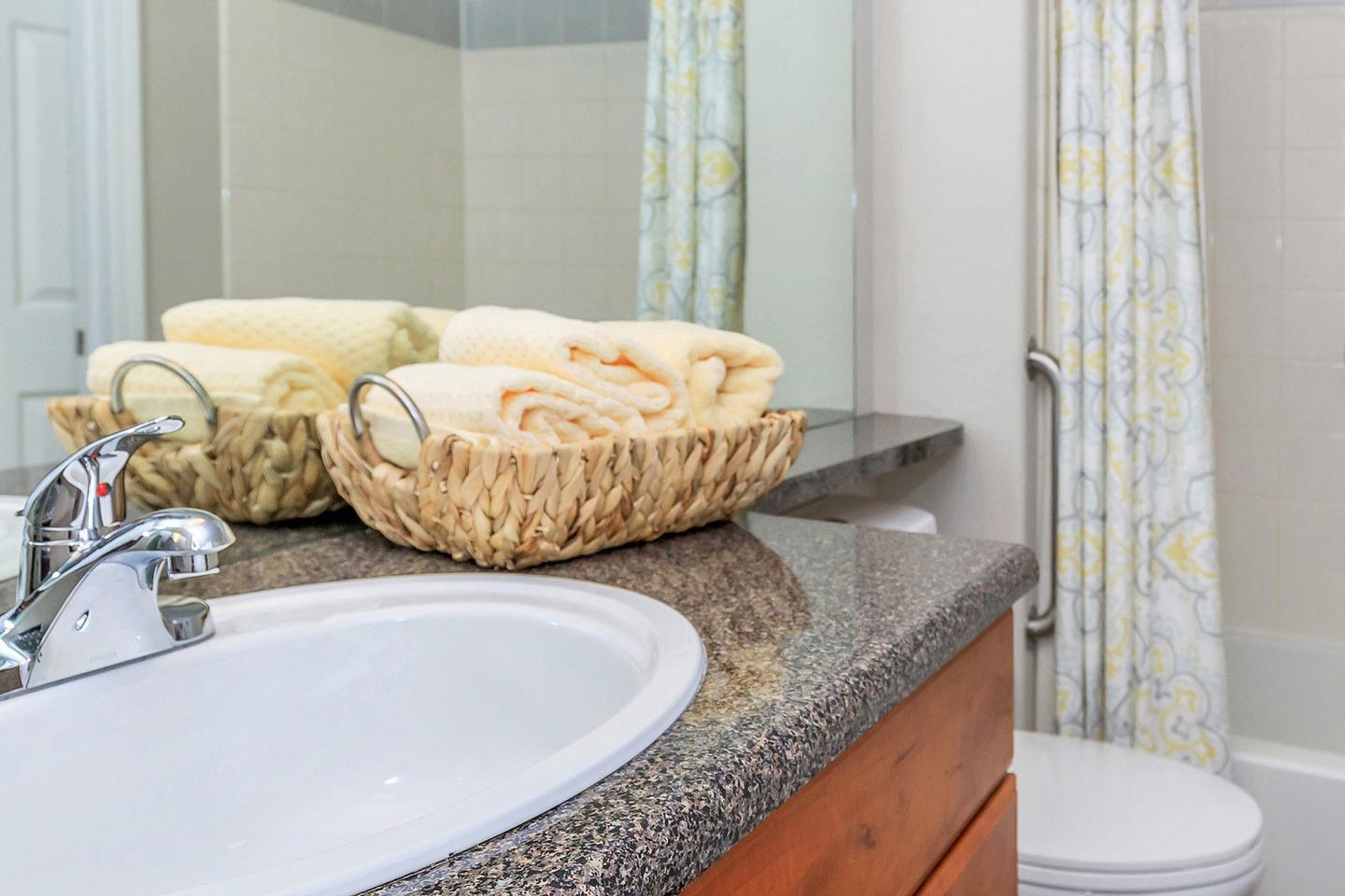 Creekside At Palmer Park Apartments Image 36