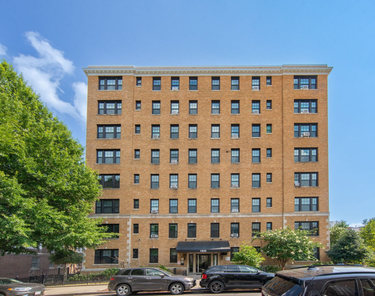 1830 R Apartments Image 22