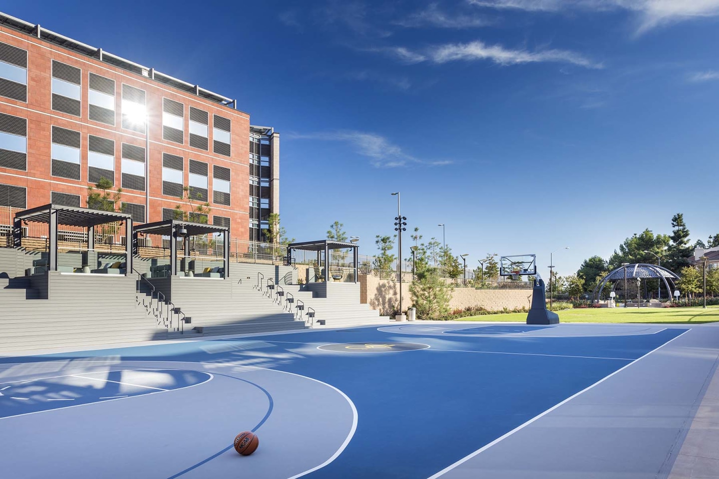 360 Luxury Apartments Image 24