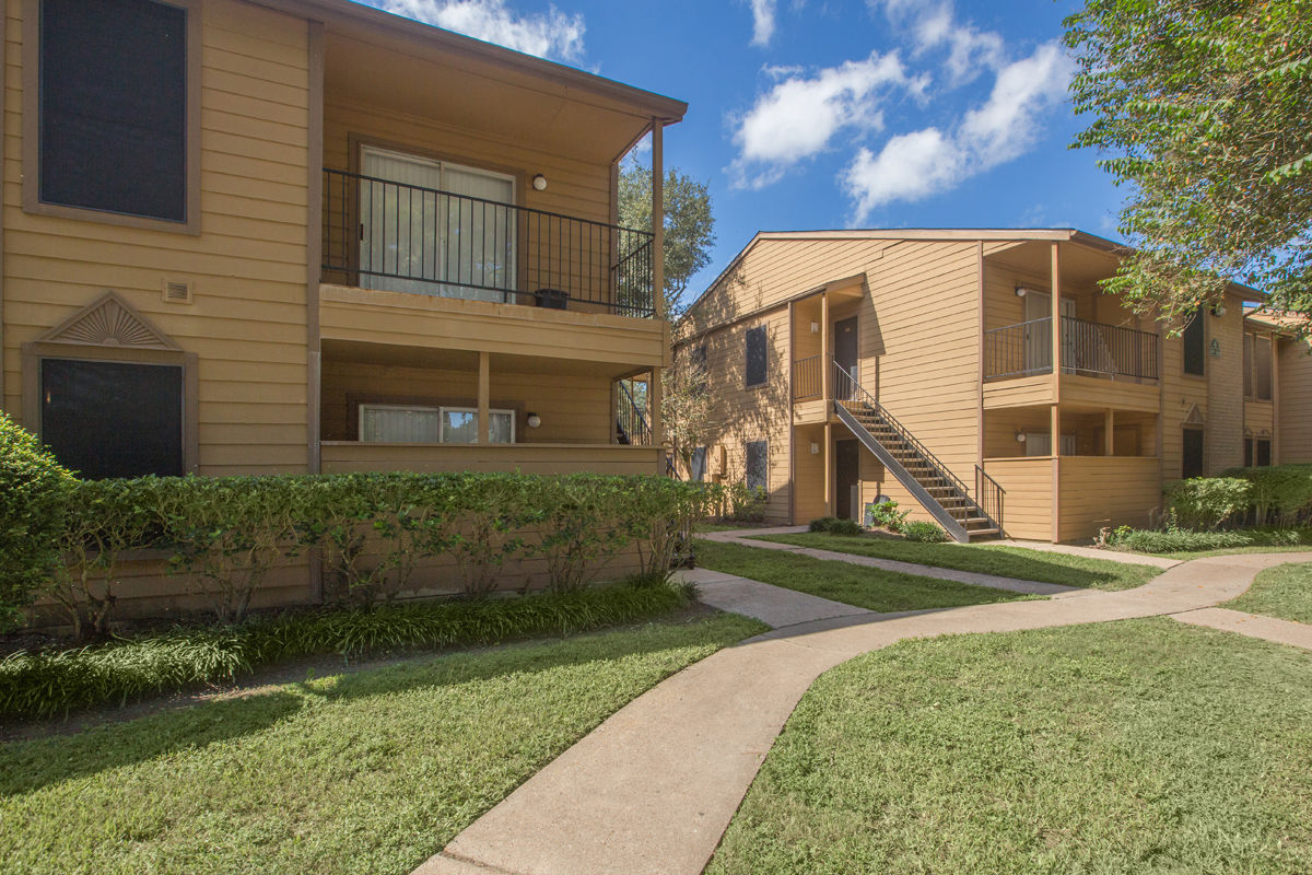 Elm Grove Image 25