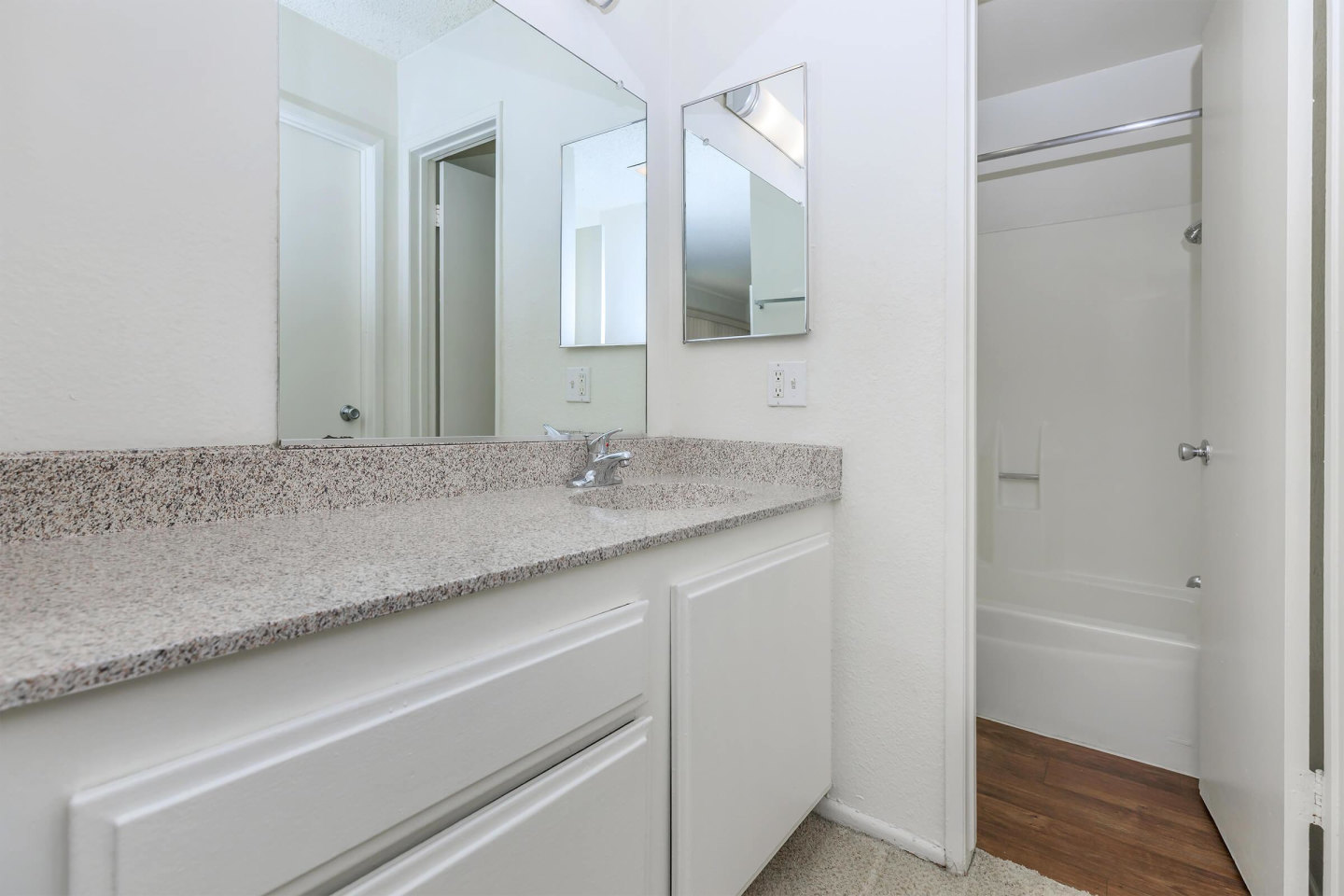 Tamarack Woods Apartment Homes Image 13
