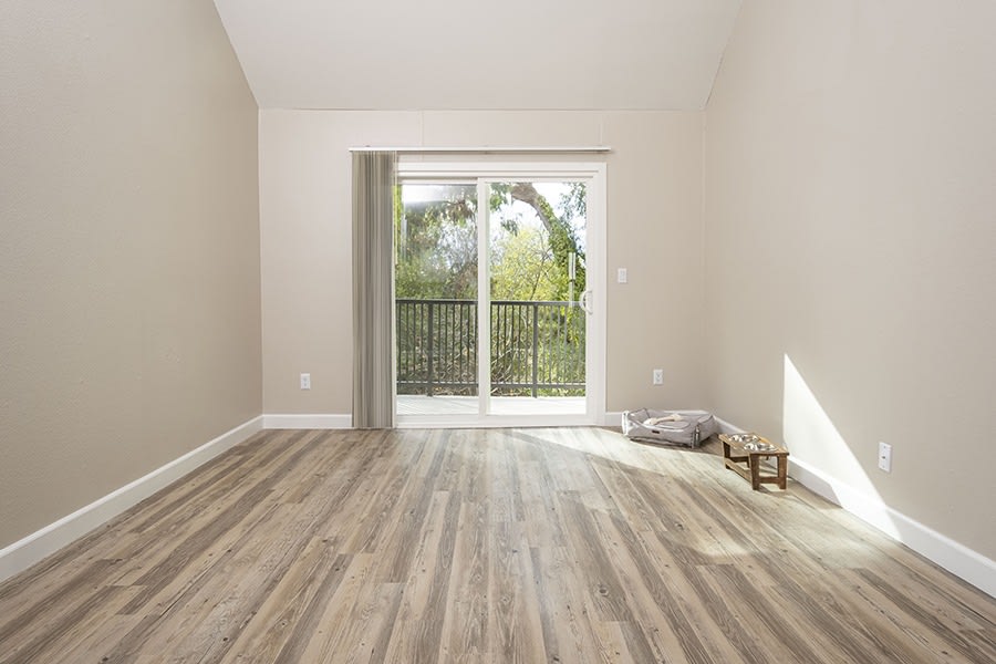 Americana Apartments Image 12