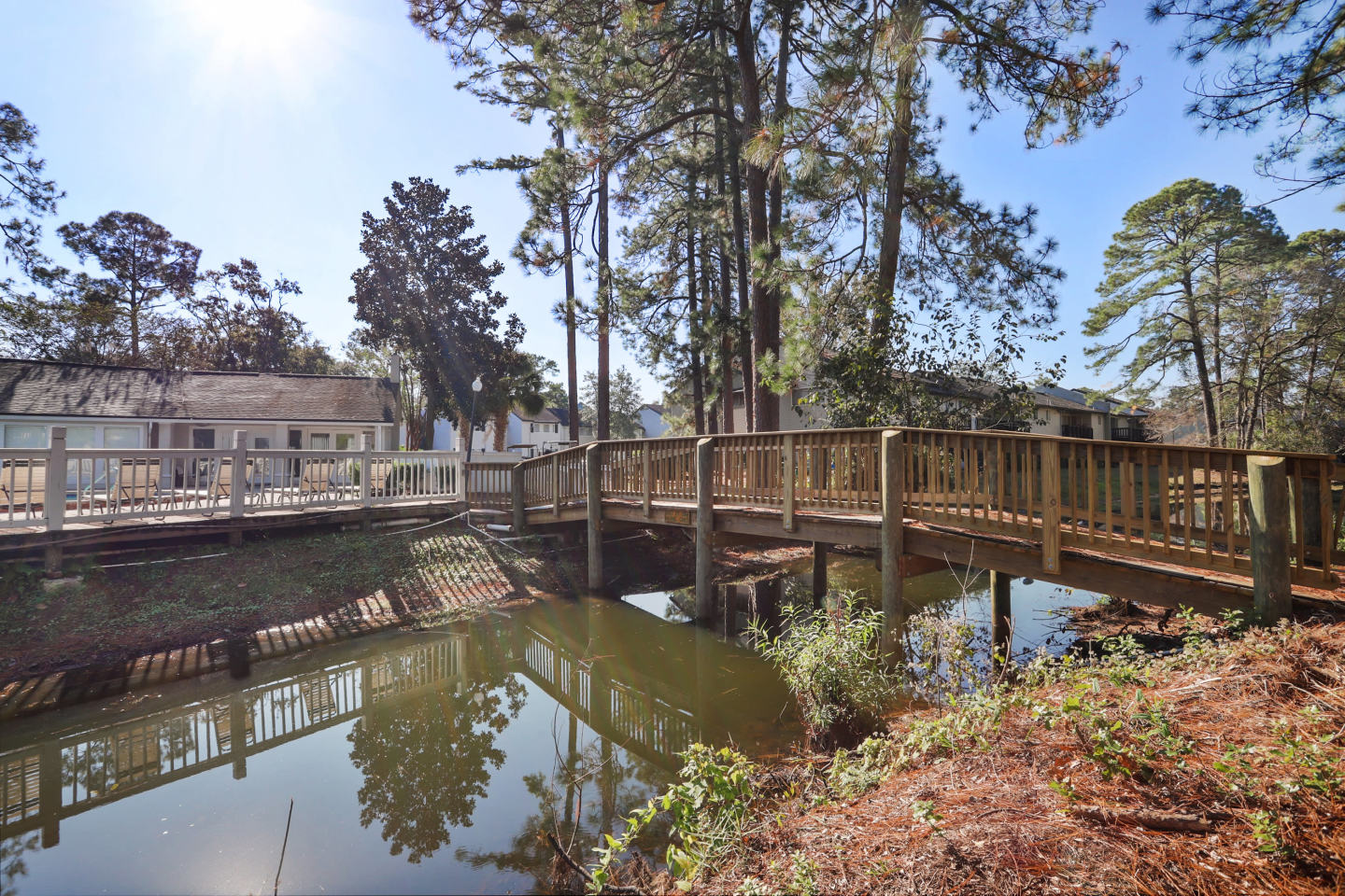 Club at Charter Pointe Image 9