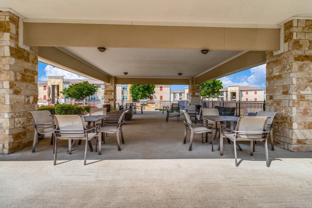 Residence at Gateway Village Image 1