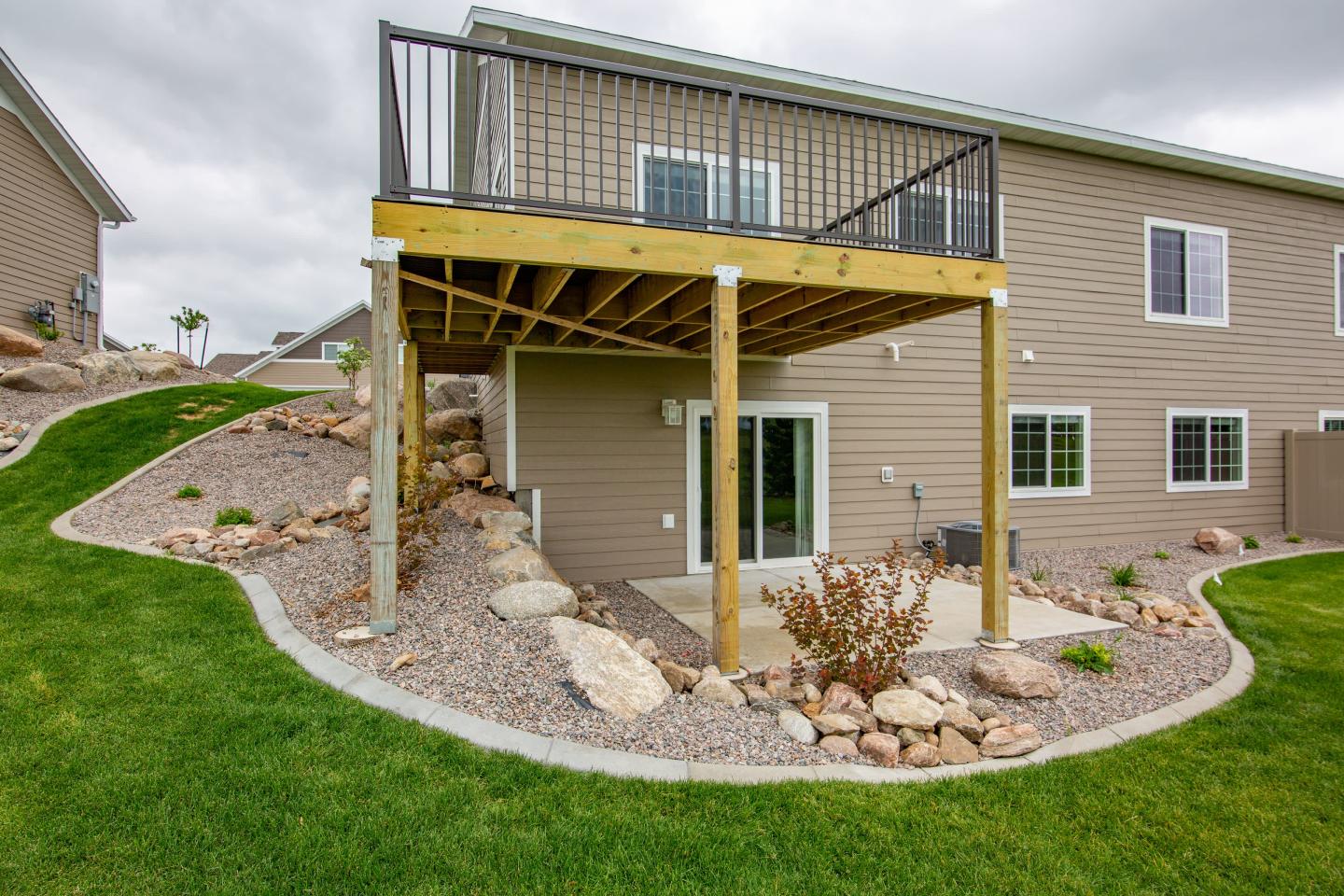 Coulee Ridge Twin Homes Image 24