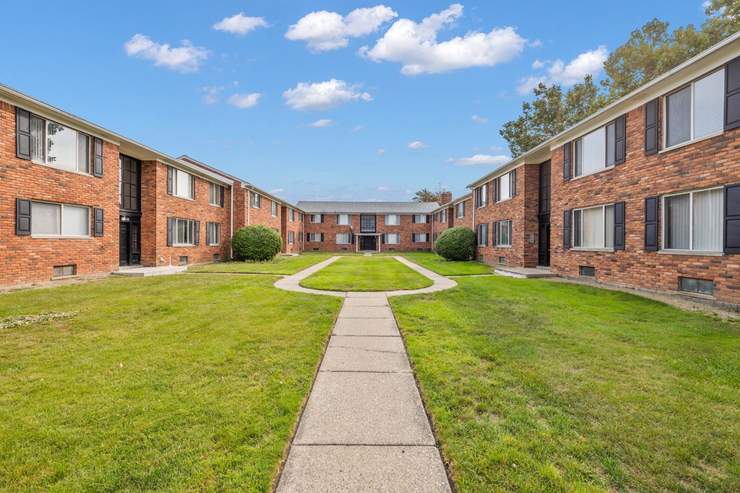 Cherry Hill Village Image 27