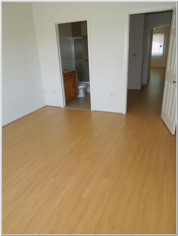 563 N Kenmore Ave Image 10