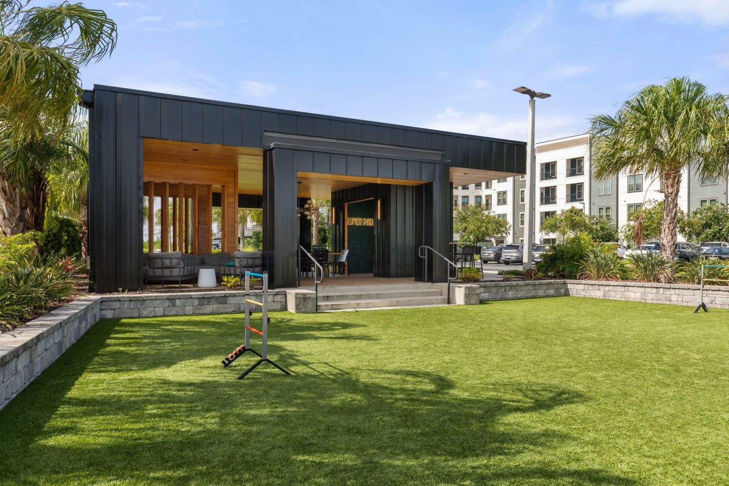 The Menlo Image 22
