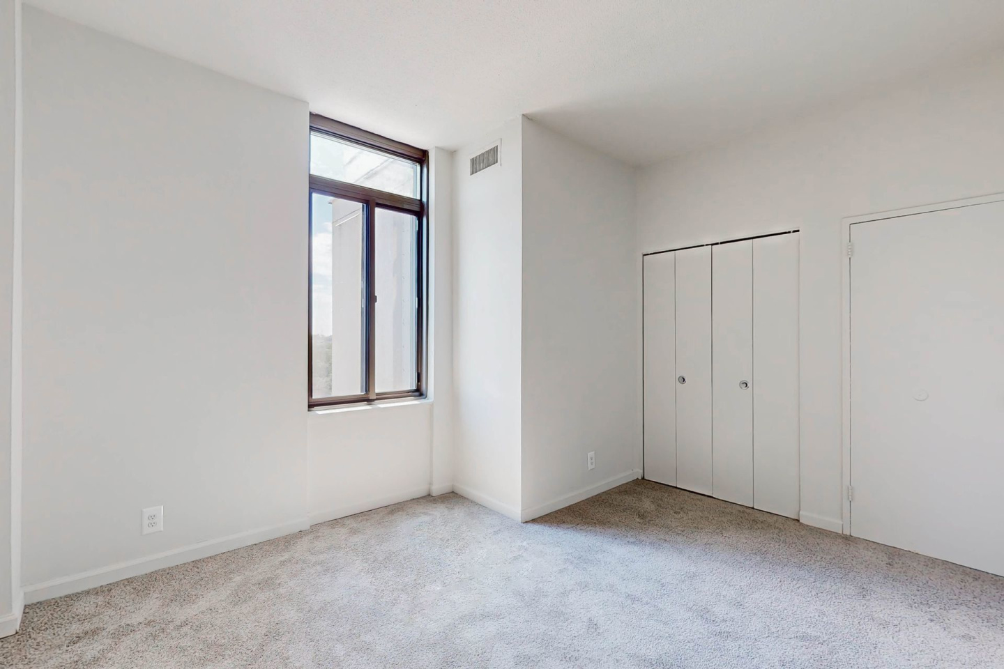 Takoma Towers Image 7