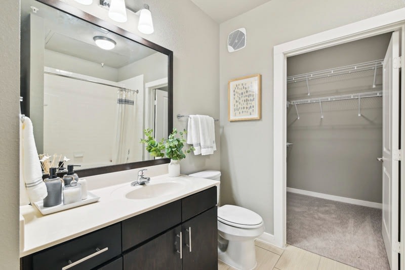 Moda Luxury Apartments Image 8