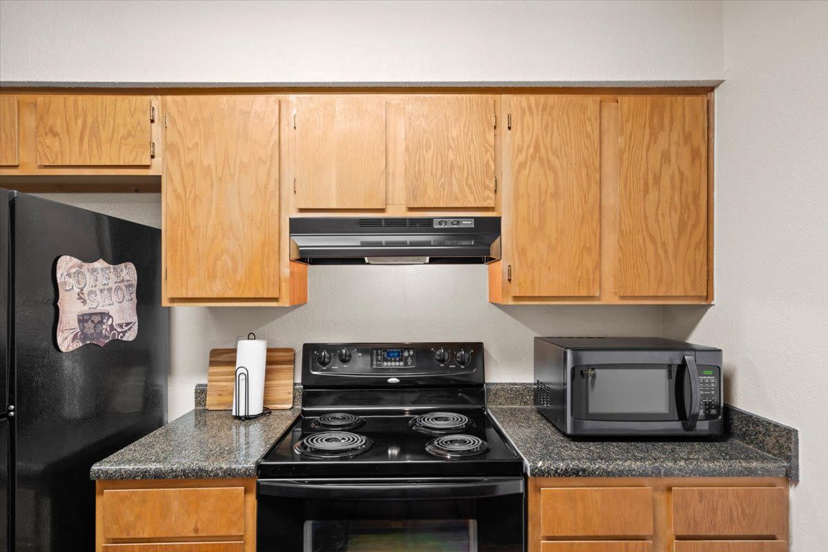 Wind River Lodge Apartments & Townhomes Image 15