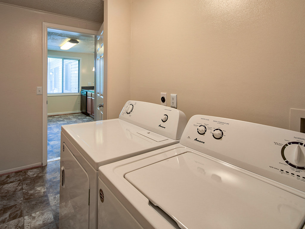 Brookdale Apartments Image 15