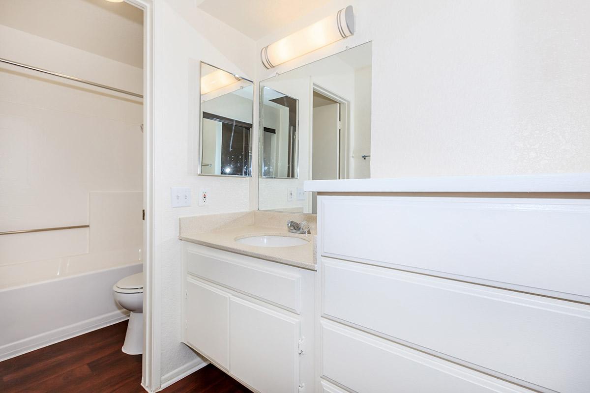 Spring Lakes Apartment Homes Image 34