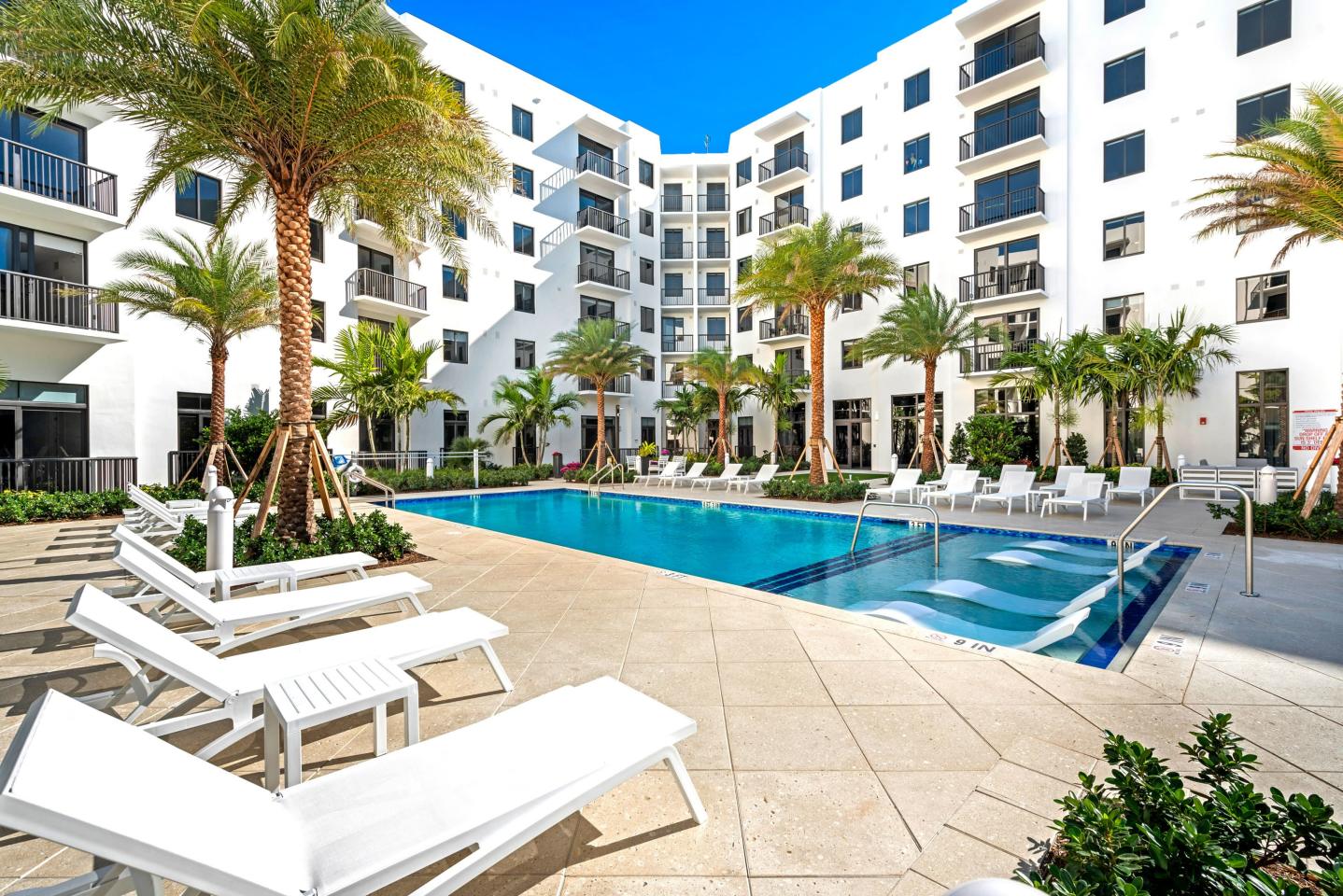SoLe Mia Rentals Image 29
